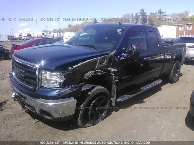 1GTR2VE31BZ316801 - 2011 GMC SIERRA K1500 SLE BLUE photo 2