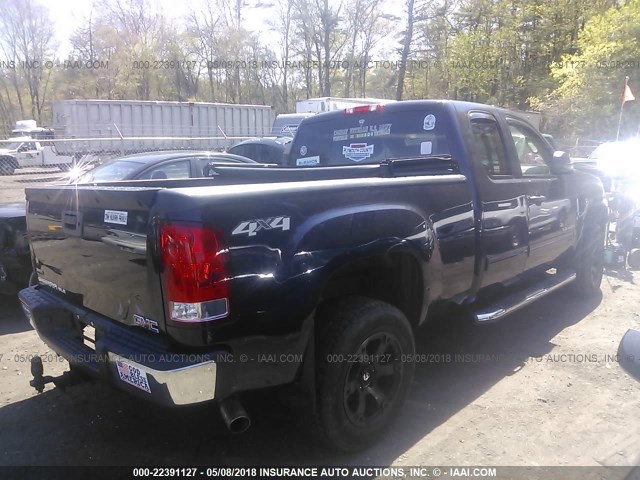 1GTR2VE31BZ316801 - 2011 GMC SIERRA K1500 SLE BLUE photo 4