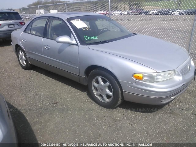 2G4WB55K011271430 - 2001 BUICK REGAL LS 银色 照片 1