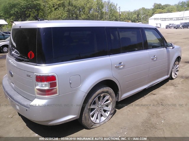 2FMGK5CC9BBD25920 - 2011 FORD FLEX SEL SILVER photo 4