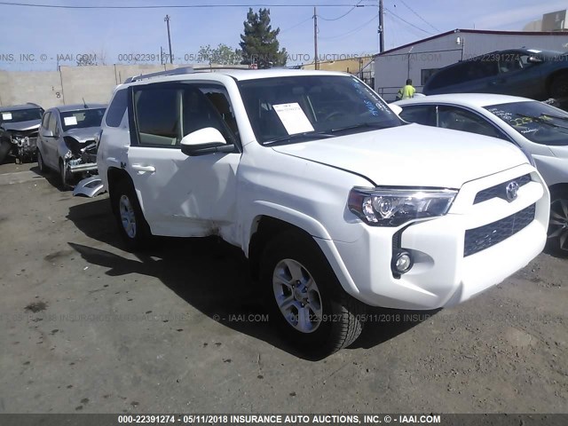 JTEBU5JR8H5448133 - 2017 TOYOTA 4RUNNER SR5 PREM/LTDL/TRAIL/TRD WHITE photo 1