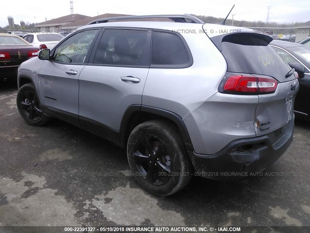 1C4PJMCB9JD576034 - 2018 JEEP CHEROKEE LATITUDE SILVER photo 3