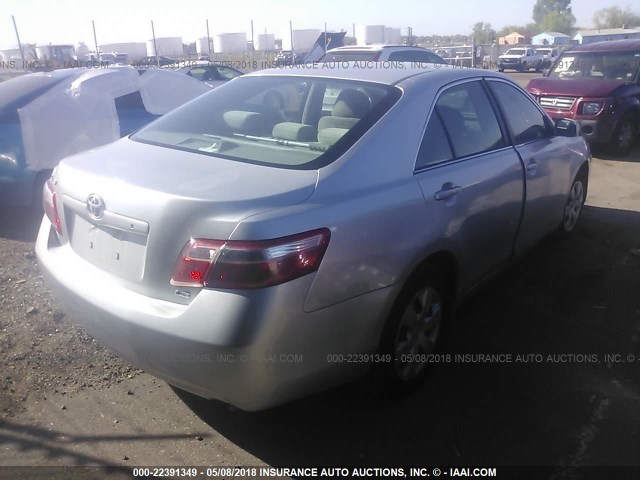 4T1BE46K97U128746 - 2007 TOYOTA CAMRY NEW GENERAT CE/LE/XLE/SE SILVER photo 4