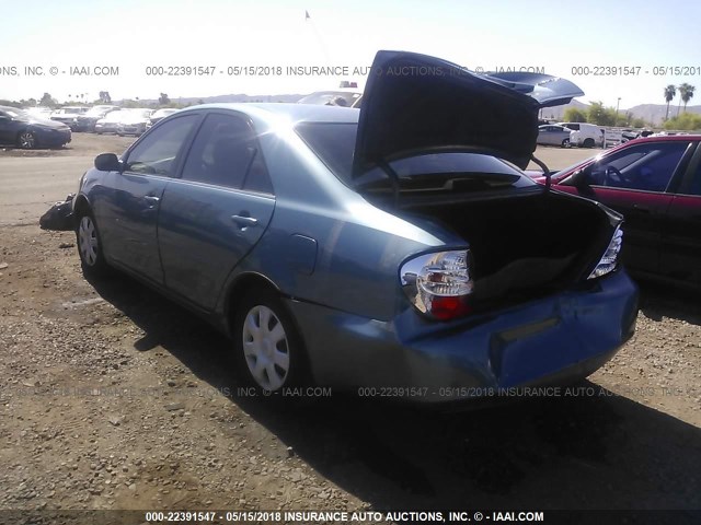 4T1BE32K92U600629 - 2002 TOYOTA CAMRY LE/XLE/SE ლურჯი ფოტო 3