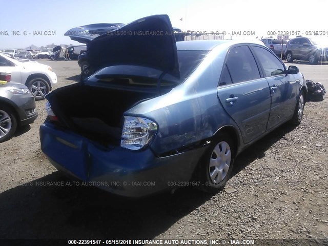 4T1BE32K92U600629 - 2002 TOYOTA CAMRY LE/XLE/SE ლურჯი ფოტო 4