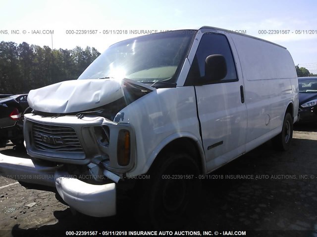 1GTHG35R311152423 - 2001 GMC SAVANA G3500 WHITE photo 2