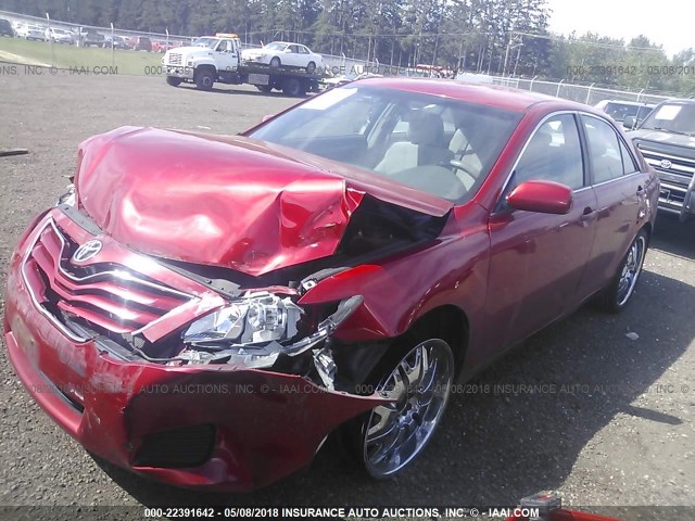4T1BF3EK2AU078577 - 2010 TOYOTA CAMRY SE/LE/XLE 红色 照片 2