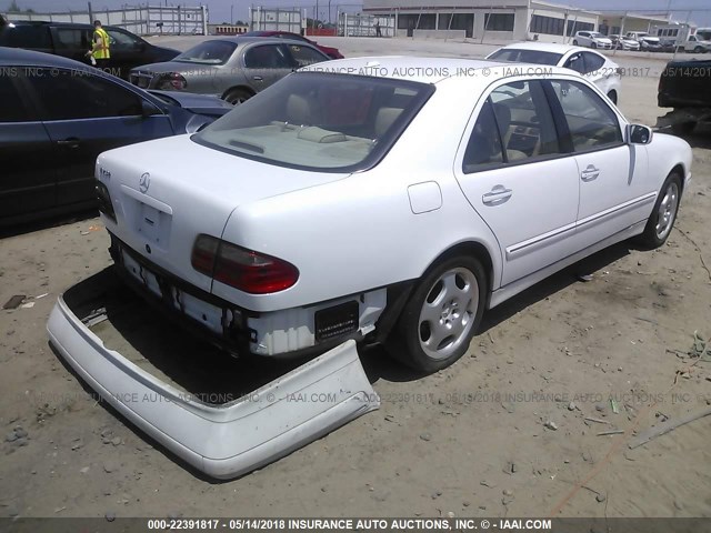 WDBJF70J5YB163908 - 2000 MERCEDES-BENZ E 430 WHITE photo 4