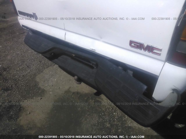 1GTEC14X44Z198870 - 2004 GMC NEW SIERRA C1500 WHITE photo 6