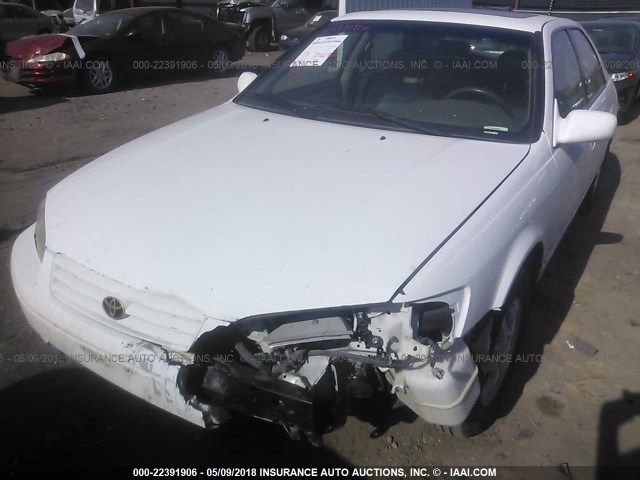 4T1BG28K7WU377458 - 1998 TOYOTA CAMRY CE/LE/XLE 白色 照片 6