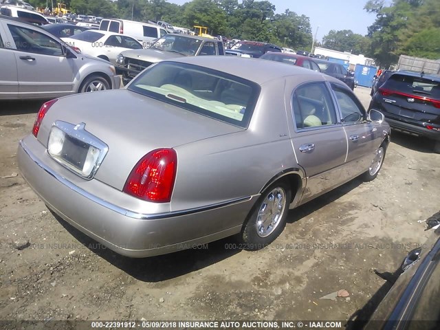 1LNHM81W9YY884702 - 2000 LINCOLN TOWN CAR EXECUTIVE GOLD photo 4