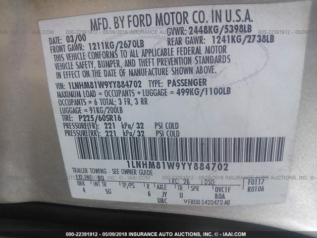 1LNHM81W9YY884702 - 2000 LINCOLN TOWN CAR EXECUTIVE GOLD photo 9