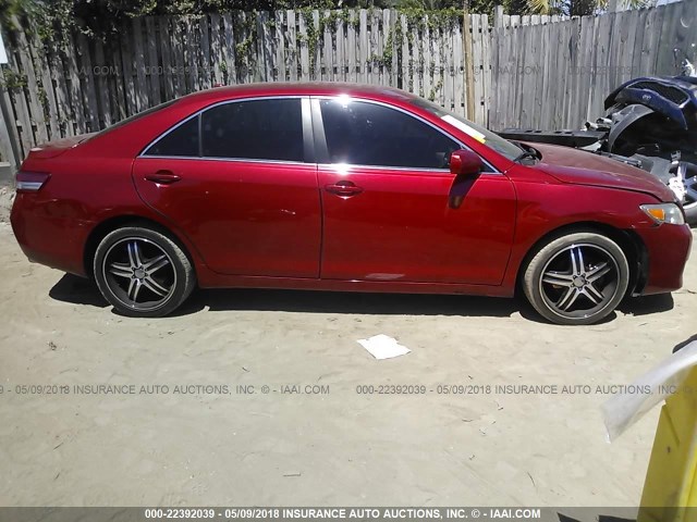 4T1BF3EK2AU086713 - 2010 TOYOTA CAMRY SE/LE/XLE RED photo 1