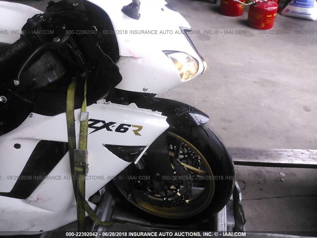 JKAZX4P107A014407 - 2007 KAWASAKI ZX600 P WHITE photo 5