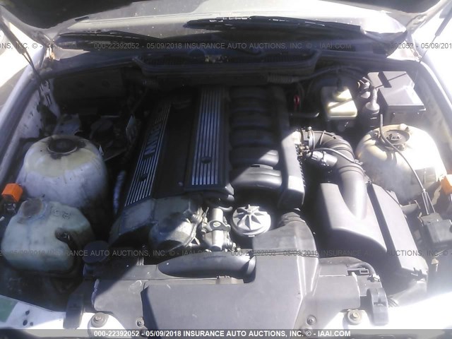 WBACB4311PFL09421 - 1993 BMW 325 I AUTOMATIC WHITE photo 10