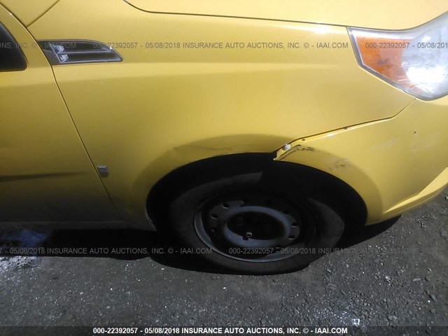 KL1TD66E49B327419 - 2009 CHEVROLET AVEO LS/LT YELLOW photo 6