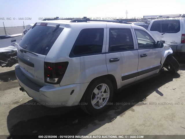 1J4GR48K05C500807 - 2005 JEEP GRAND CHEROKEE LAREDO/COLUMBIA/FREEDOM 银色 照片 4