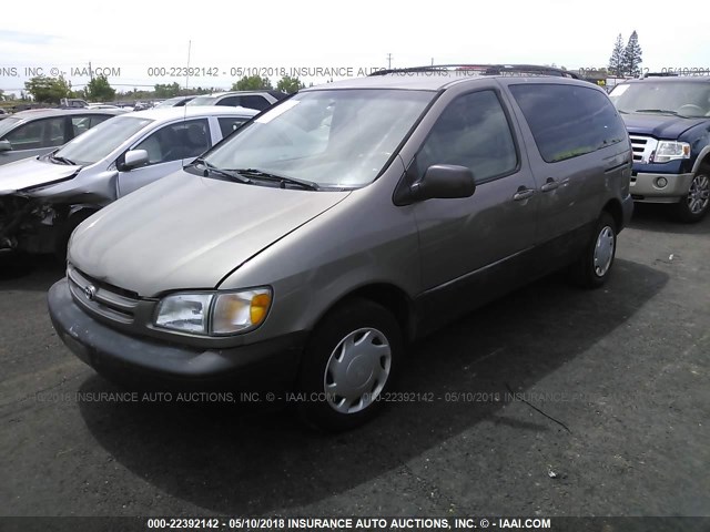 4T3ZF13C8XU141275 - 1999 TOYOTA SIENNA LE/XLE GOLD photo 2