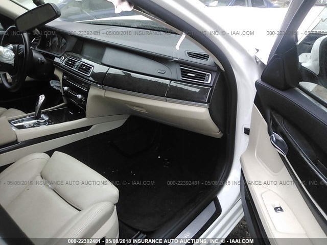 WBAKB8C53CC965248 - 2012 BMW 750 LI WHITE photo 5