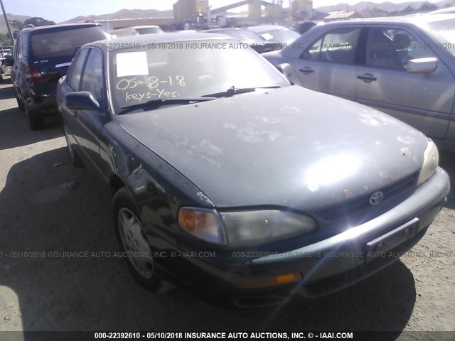 JT2BF12K7T0165469 - 1996 TOYOTA CAMRY LE/XLE/SE მწვანე ფოტო 1