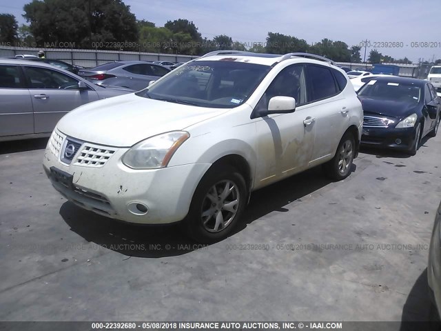 JN8AS58V28W400036 - 2008 NISSAN ROGUE S/SL WHITE photo 2