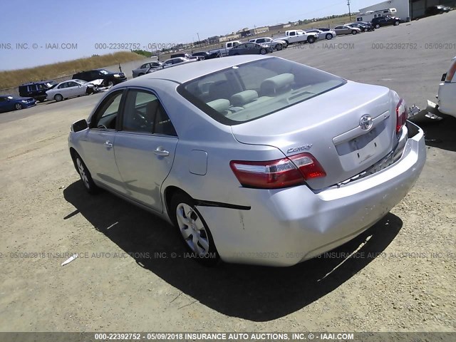 4T1BE46K57U136794 - 2007 TOYOTA CAMRY NEW GENERAT CE/LE/XLE/SE SILVER photo 3