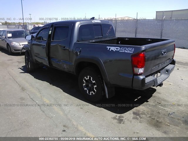 3TMCZ5AN0HM081424 - 2017 TOYOTA TACOMA DBL CAB/SR/TRDSPT/OR/PRO Boz foto 3