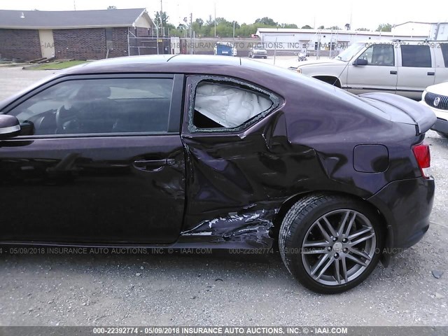 JTKJF5C71B3015948 - 2011 TOYOTA SCION TC 紫色 照片 6