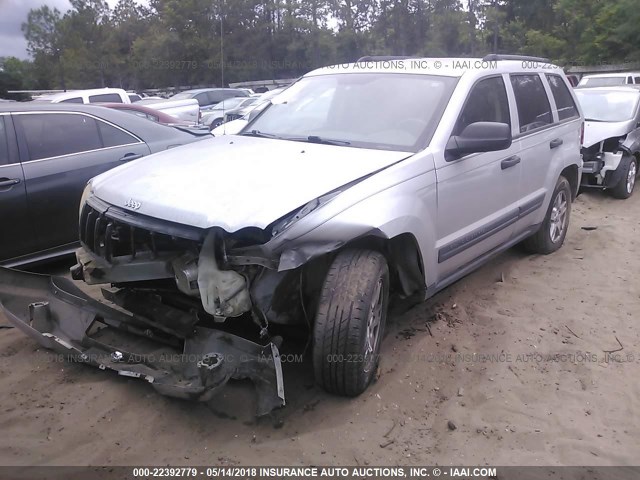 1J4GS48K25C564352 - 2005 JEEP GRAND CHEROKEE LAREDO/COLUMBIA/FREEDOM 银色 照片 2