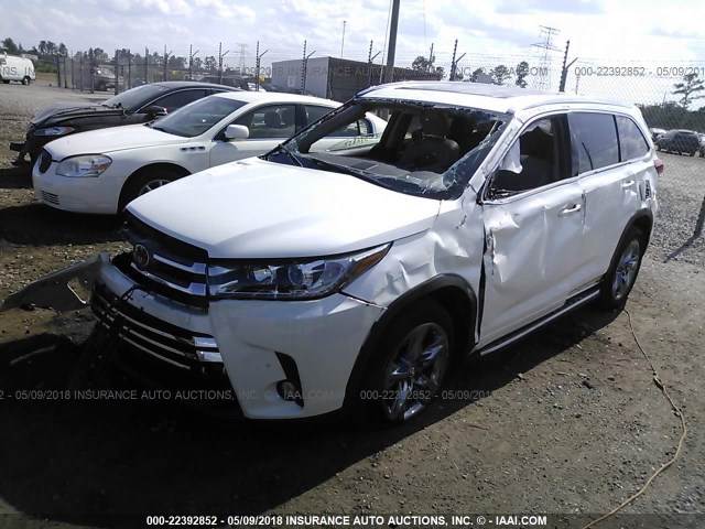 5TDYZRFH4JS244047 - 2018 TOYOTA HIGHLANDER LIMITED/LTD PLATINUM WHITE photo 2