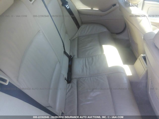 WBAAW33471ET40685 - 2001 BMW 325 IT WHITE photo 8