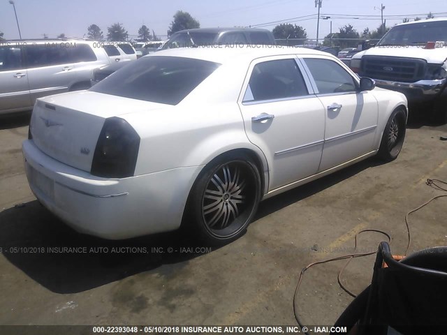 2C3KA53G58H187694 - 2008 CHRYSLER 300 TOURING WHITE photo 4