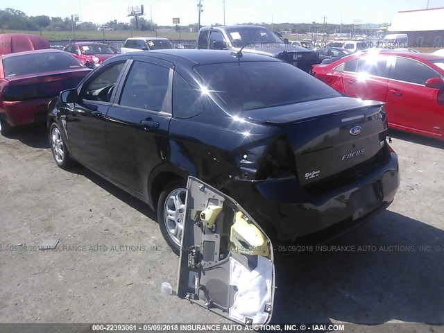 1FAHP35N08W255072 - 2008 FORD FOCUS SE/SEL/SES BLACK photo 3