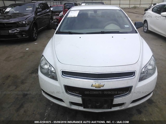 1G1ZB5E04CF244557 - 2012 CHEVROLET MALIBU LS თეთრი ფოტო 6
