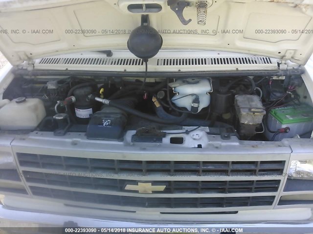 2GBGG3162P4146008 - 1993 CHEVROLET G30 WHITE photo 9