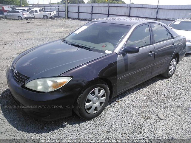 4T1BE32K33U654137 - 2003 TOYOTA CAMRY LE/XLE/SE GRAY photo 2