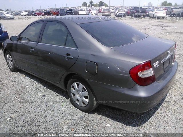 4T1BE32K33U654137 - 2003 TOYOTA CAMRY LE/XLE/SE GRAY photo 3