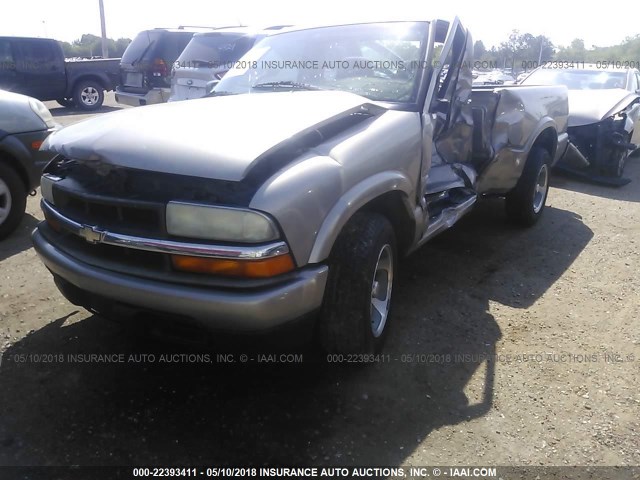 1GCCS14H938205450 - 2003 CHEVROLET S TRUCK S10 GRAY photo 2