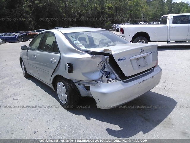 JTDBE30KX30195851 - 2003 TOYOTA CAMRY LE/XLE 银色 照片 3