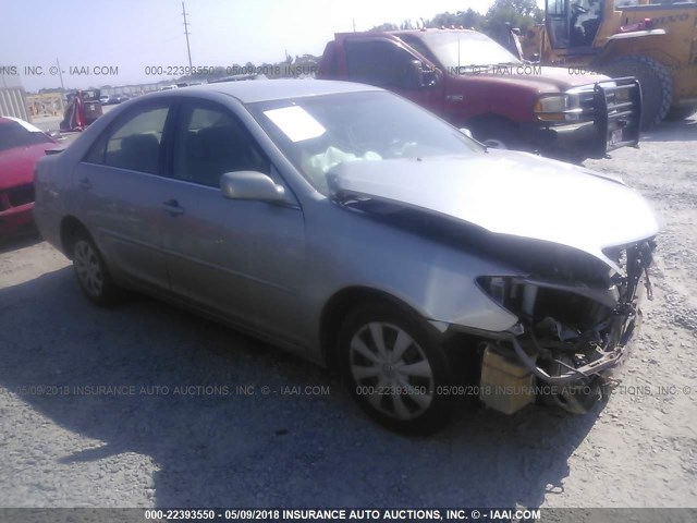4T1BE32K05U604332 - 2005 TOYOTA CAMRY LE/XLE/SE 银色 照片 1