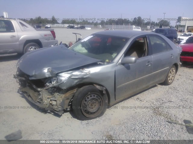 4T1BE32K05U604332 - 2005 TOYOTA CAMRY LE/XLE/SE 银色 照片 2
