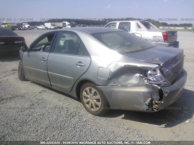 4T1BE32K05U604332 - 2005 TOYOTA CAMRY LE/XLE/SE 银色 照片 3
