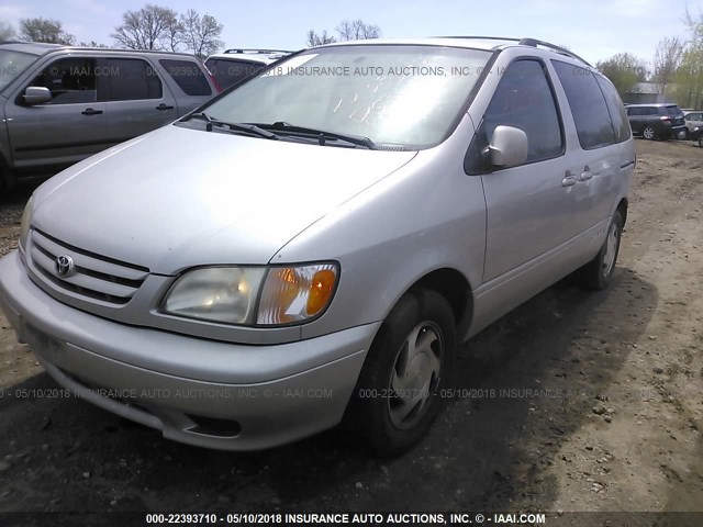 4T3ZF13C82U499940 - 2002 TOYOTA SIENNA LE/XLE SILVER photo 2