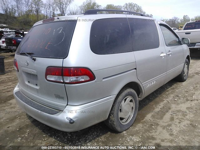 4T3ZF13C82U499940 - 2002 TOYOTA SIENNA LE/XLE SILVER photo 4