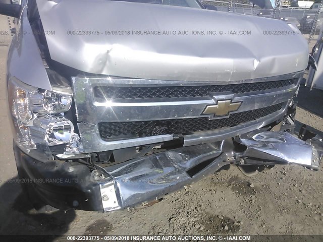 3GCPCREA2BG395485 - 2011 CHEVROLET SILVERADO C1500  LS SILVER photo 6