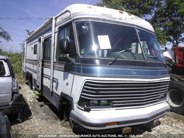 1GBKP37W7G3324723 - 1986 CHEVROLET P30 WHITE photo 1