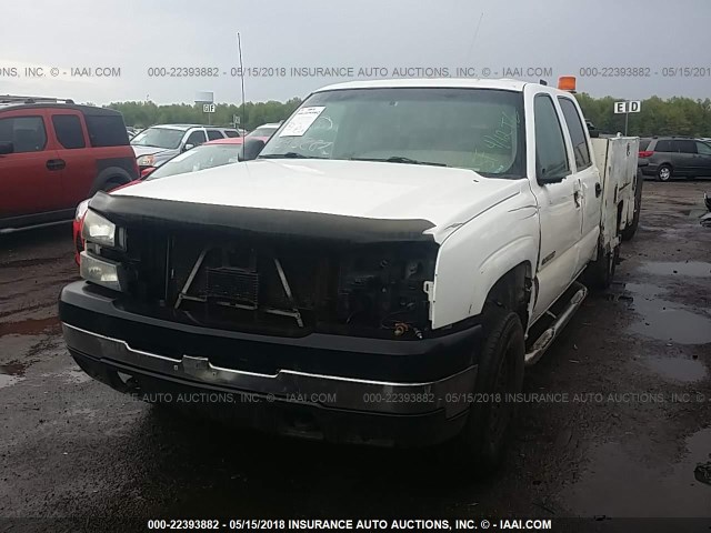 1GBHC23U57F130856 - 2007 CHEVROLET SILVERADO C2500 HEAVY DUTY WHITE photo 2