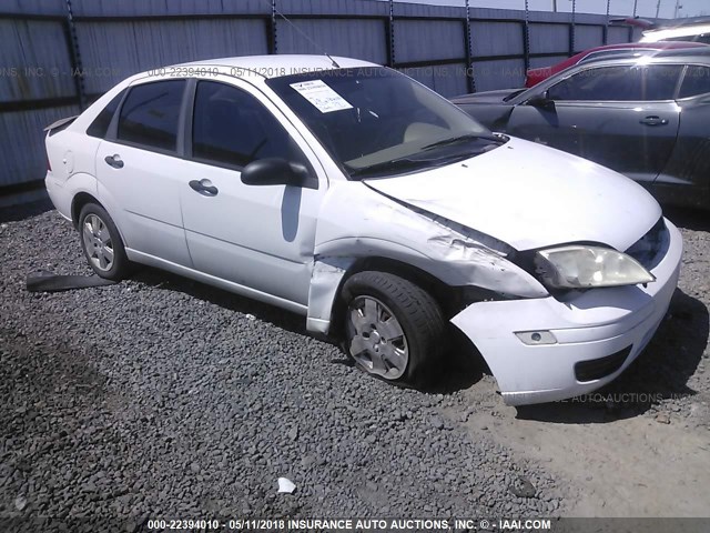 1FAFP34N07W133853 - 2007 FORD FOCUS ZX4/S/SE/SES WHITE photo 1