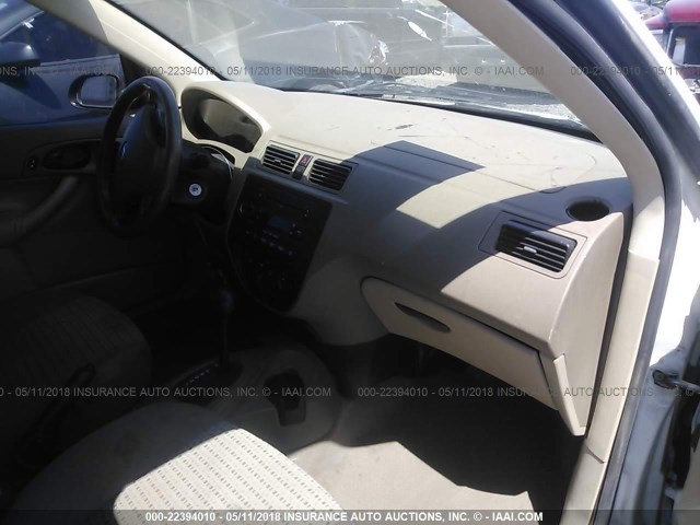 1FAFP34N07W133853 - 2007 FORD FOCUS ZX4/S/SE/SES 白色 照片 5