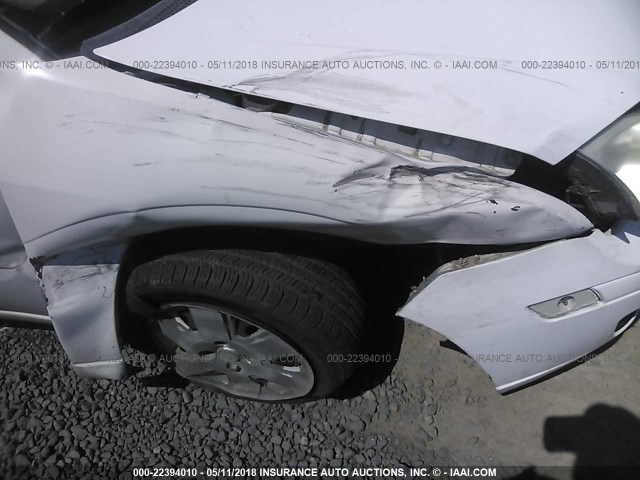 1FAFP34N07W133853 - 2007 FORD FOCUS ZX4/S/SE/SES WHITE photo 6